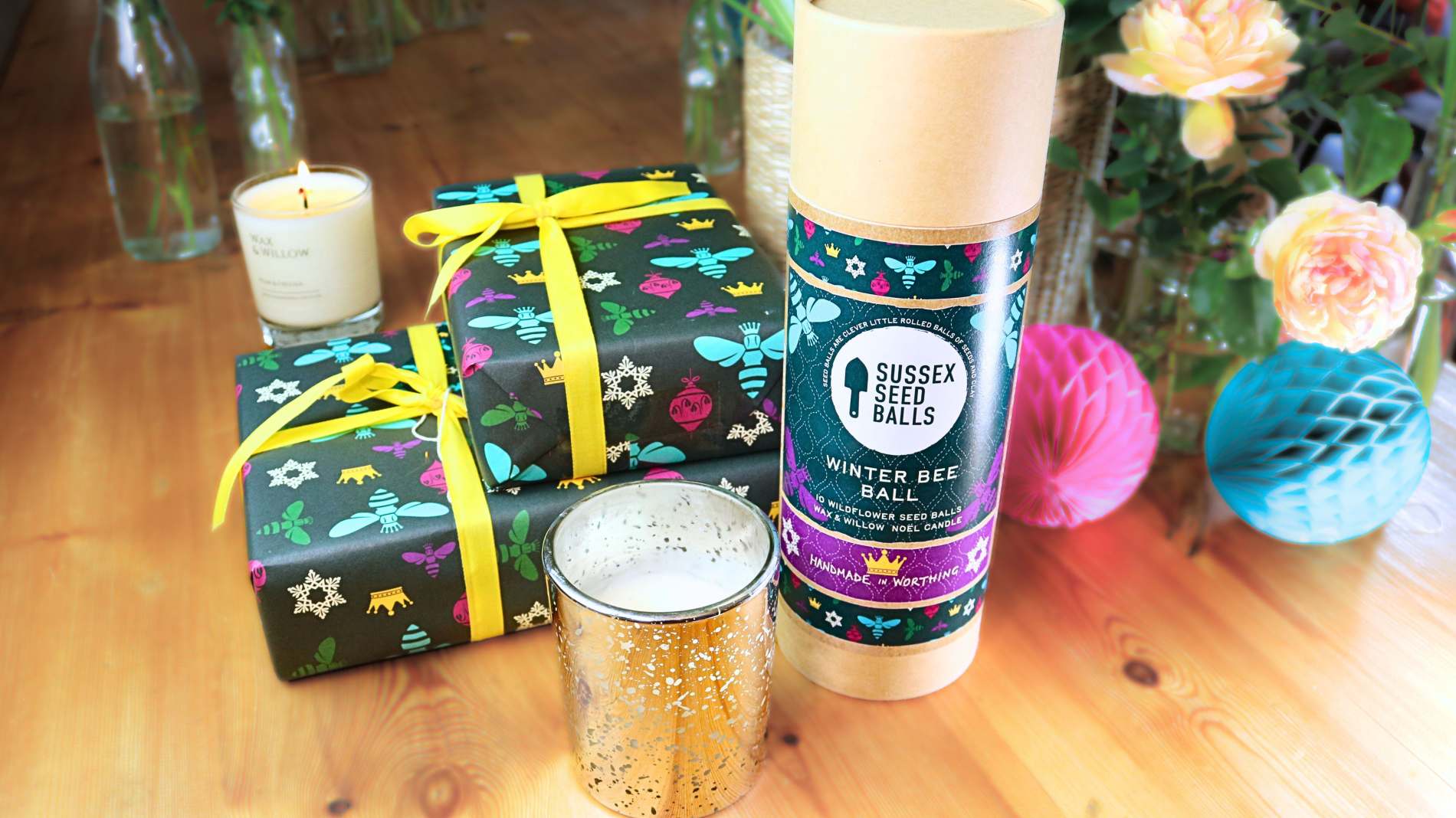 Festive gift tube, containing 10 wildflower seed balls, and 30cl "Noel" soy wax candle, by Wax & Willow - Image 3